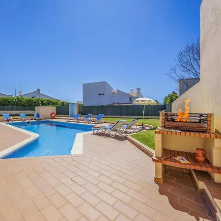 Вилла Maralinda By